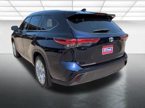 2022 Toyota Highlander Limited