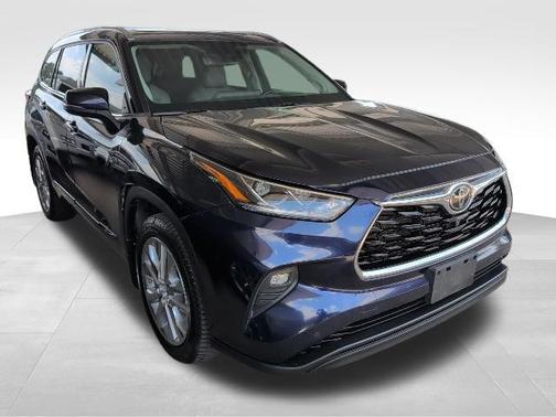 2022 Toyota Highlander Limited