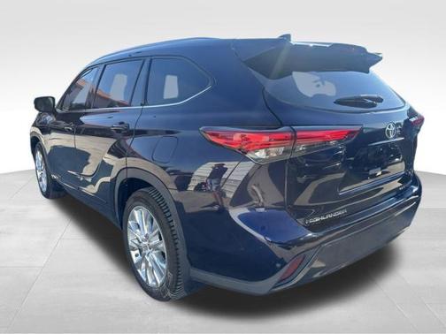 2022 Toyota Highlander Limited