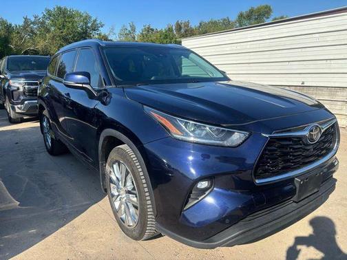 2022 Toyota Highlander Limited