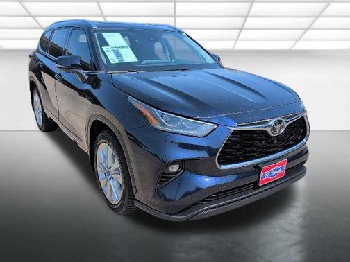 2022 Toyota Highlander Limited
