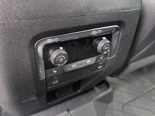 2026 Chevrolet Tahoe 2WD RST