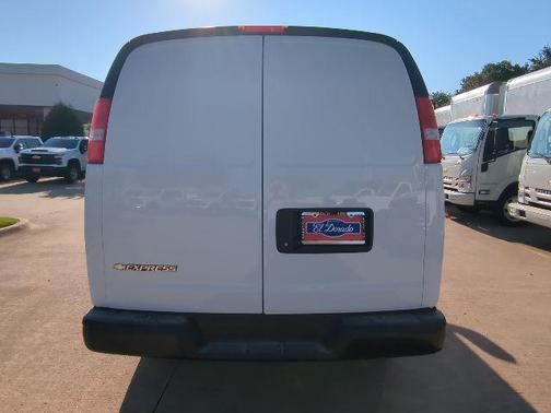 2025 Chevrolet Express 2500 RWD 2500 Regular Wheelbase WT