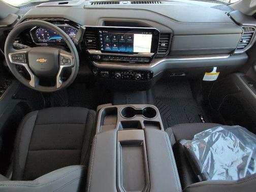 2025 Chevrolet Silverado 3500 LT