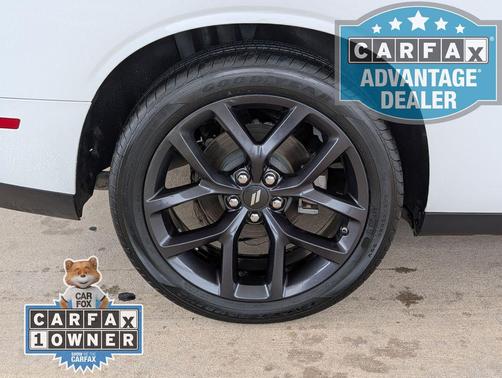 White Knuckle Clearcoat 2023 Dodge Challenger SXT