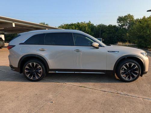 2025 Mazda CX-90 PHEV Premium Plus