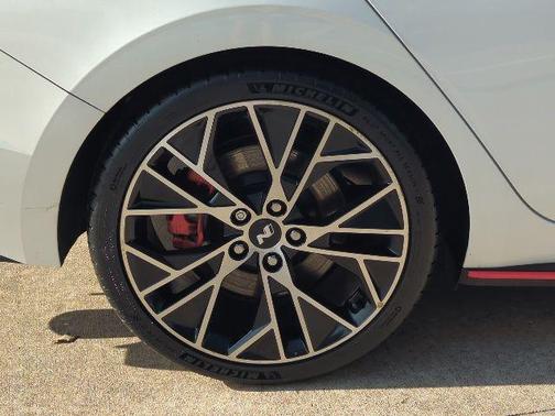 2022 Hyundai ELANTRA N Base