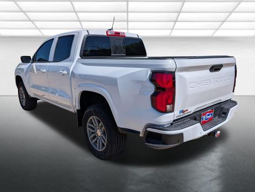Summit White 2026 Chevrolet Colorado LT