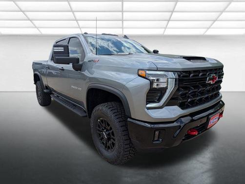 Sterling Gray Metallic 2026 Chevrolet Silverado 2500 Crew Cab, Standard Bed, XR2, 4WD