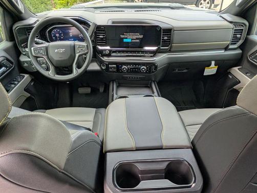 Sterling Gray Metallic 2026 Chevrolet Silverado 2500 Crew Cab, Standard Bed, XR2, 4WD