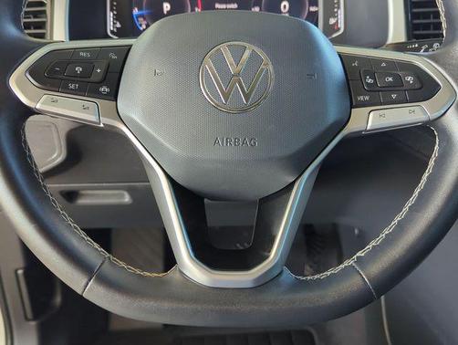 2023 Volkswagen Atlas 3.6L SE w/Technology
