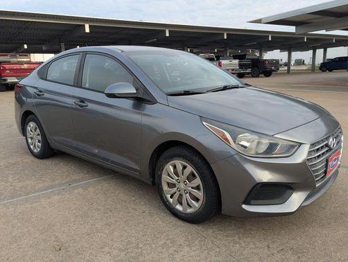 2019 Hyundai Accent SE