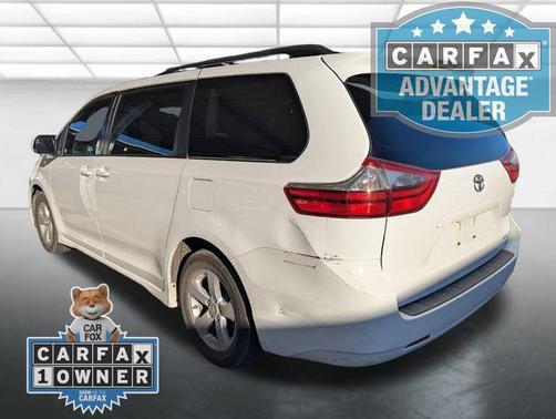 2020 Toyota Sienna LE