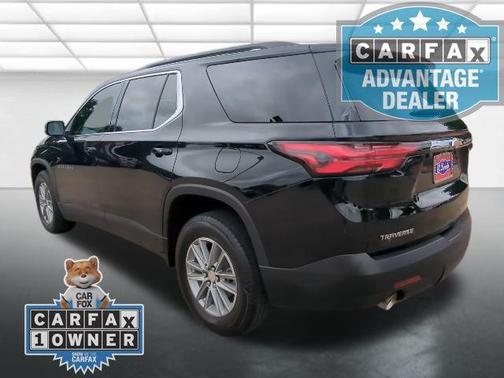 2022 Chevrolet Traverse LT Cloth