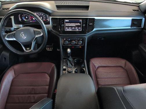2022 Volkswagen Atlas Cross Sport 3.6L V6 SEL Premium R-Line