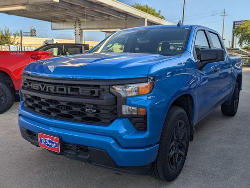 2025 Chevrolet Silverado 1500 Custom