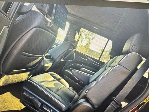 2023 Cadillac Escalade Sport