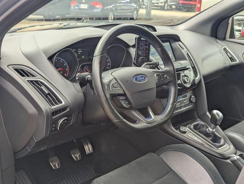 2016 Ford Focus RS Base