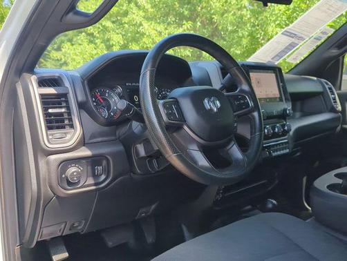 2023 RAM 2500 Tradesman Crew Cab 4x4 8' Box