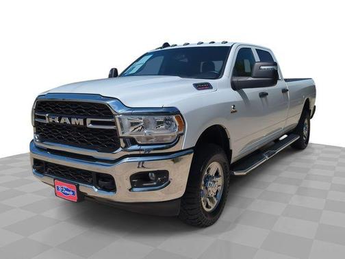 2023 RAM 2500 Tradesman Crew Cab 4x4 8' Box