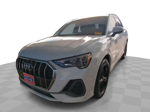 2020 Audi Q3 45 S line Premium