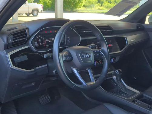 2020 Audi Q3 45 S line Premium
