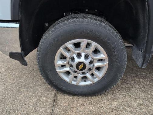 Summit White 2025 Chevrolet Silverado 2500 WT