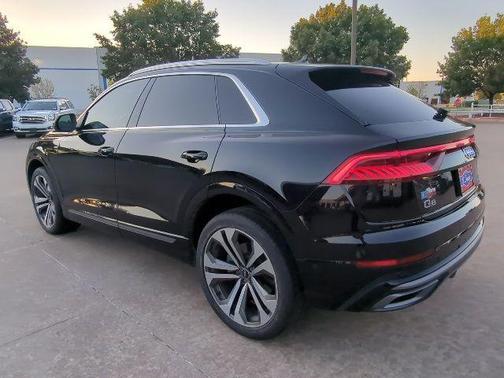 2021 Audi Q8 55 Premium Plus