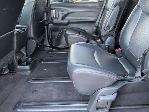 2021 Toyota Sienna XSE 7 Passenger