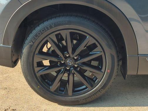 2023 Mazda CX-9 Carbon Edition