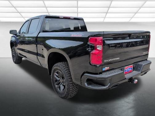 Black 2026 Chevrolet Silverado 1500 Custom Trail Boss