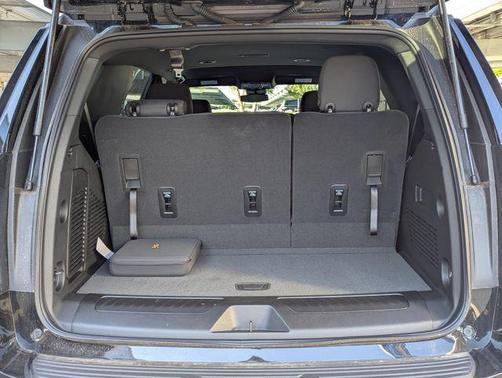 2025 Chevrolet Tahoe LS