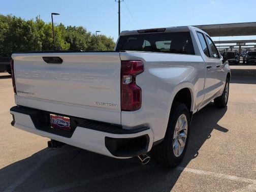 2025 Chevrolet Silverado 1500 Custom