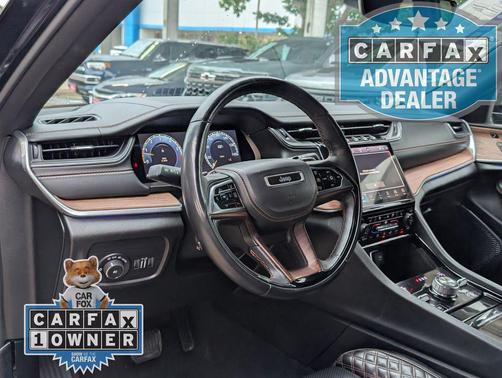 Diamond Black Crystal Pearlcoat 2022 Jeep Grand Cherokee Summit