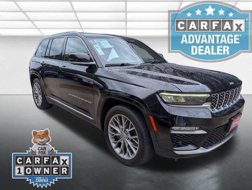 Diamond Black Crystal Pearlcoat 2022 Jeep Grand Cherokee Summit