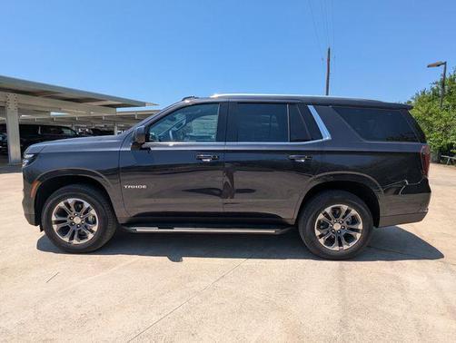2025 Chevrolet Tahoe LS