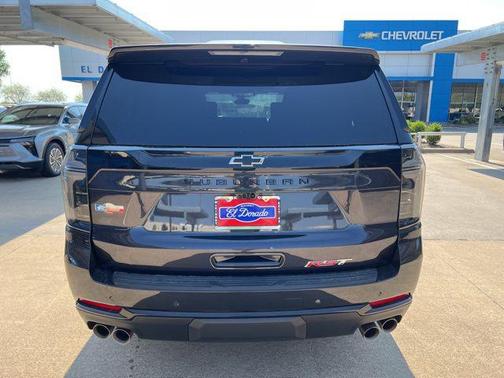 2025 Chevrolet Suburban RST
