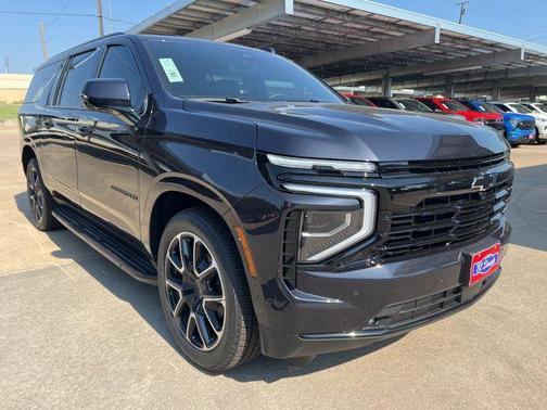 2025 Chevrolet Suburban RST