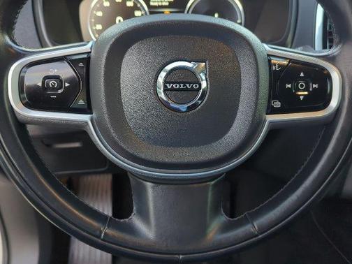 2020 Volvo XC90 Hybrid T8 Inscription 6 Passenger