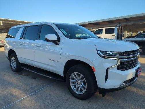 2024 Chevrolet Suburban LT