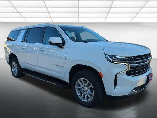 2024 Chevrolet Suburban LT