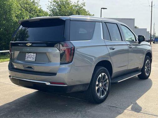 2025 Chevrolet Tahoe LS
