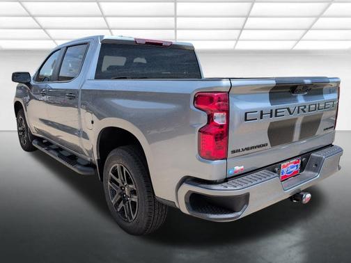 Sterling Gray Metallic 2026 Chevrolet Silverado 1500 Custom