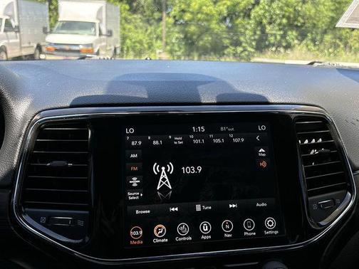 2021 Jeep Grand Cherokee Laredo