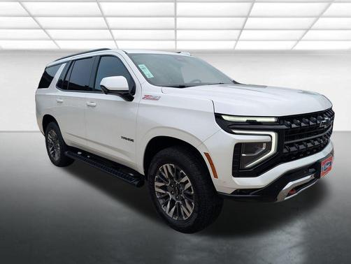 Iridescent Pearl Tricoat 2025 Chevrolet Tahoe 4WD Z71