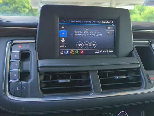 2022 Chevrolet Suburban LS