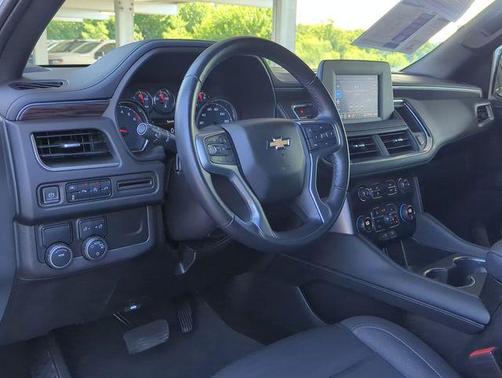 2022 Chevrolet Suburban LS