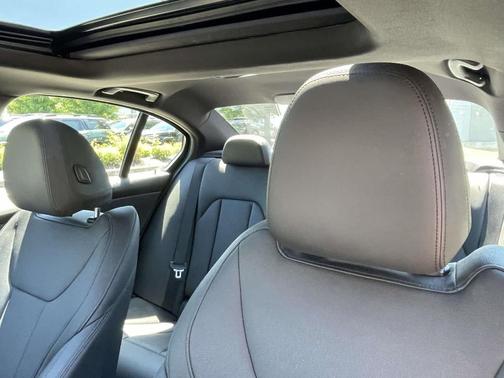 Blue Ridge Mountain Metallic 2021 BMW 330 i xDrive