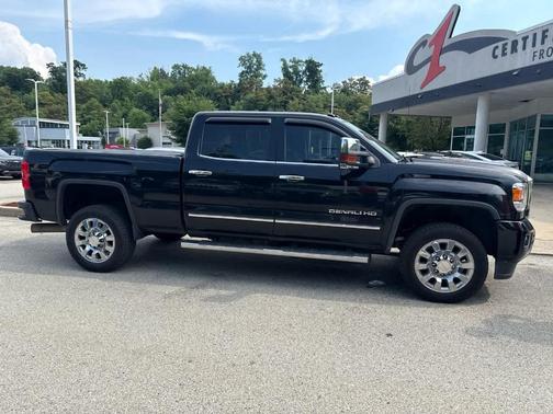 Onyx Black 2017 GMC Sierra 2500 Denali
