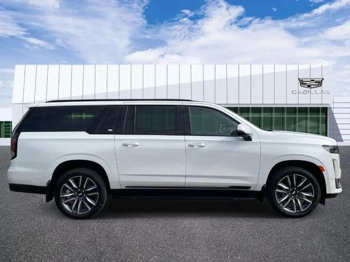 2021 Cadillac Escalade ESV Sport